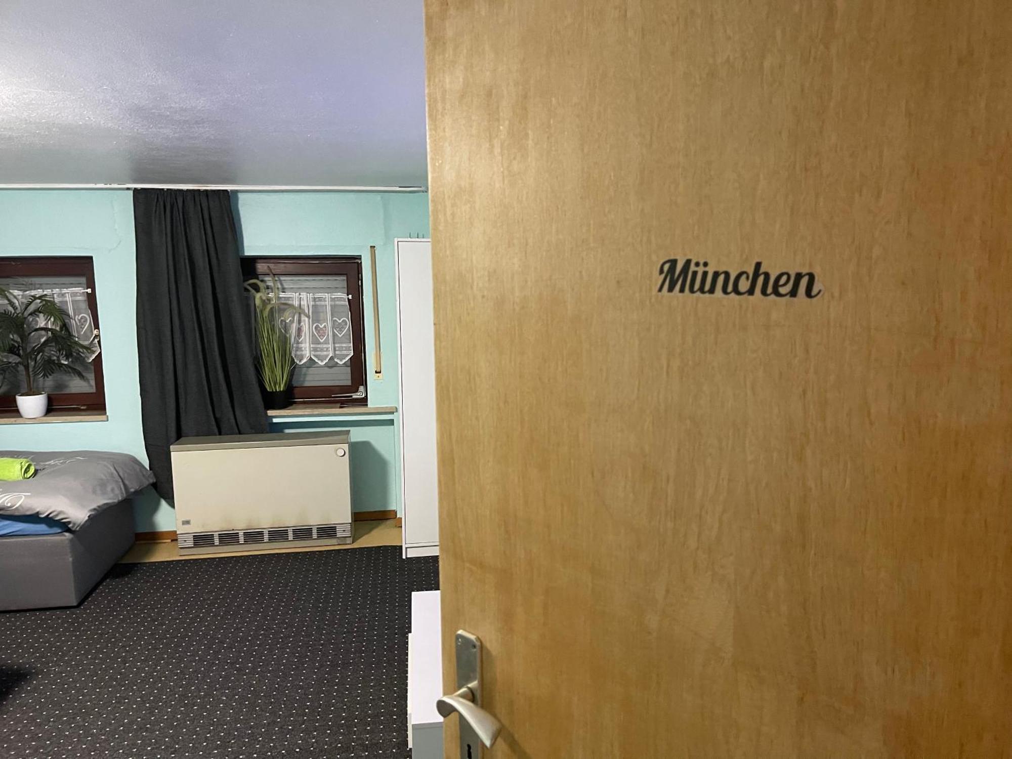 Chambre Avec 3 Lits Trier Bagian luar foto